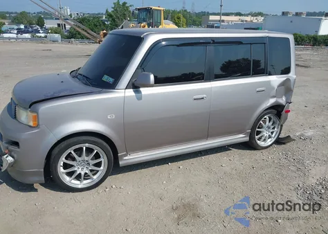 2004 Scion Xb z USA, uszkodzony, nr VIN JTLKT324440161690